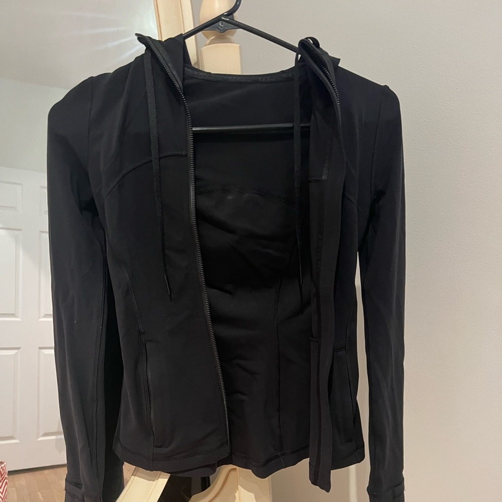 Lululemon Define Jacket - Picture 2 of 4